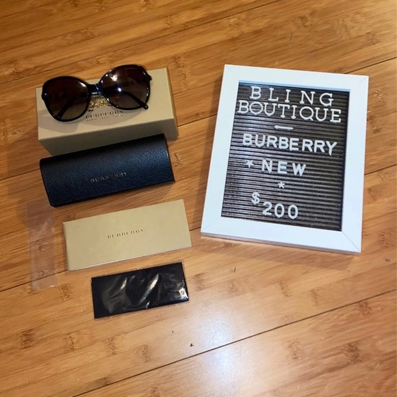 Like New Authentic Burberry Square 58mm Sunglasses - Picture 11 of 11